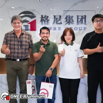 Gnee och ecuadorianska kunder når samarbete med aluminiumplattan